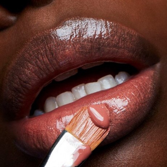 MAC Lipglass Lust - Picture 11 of 13